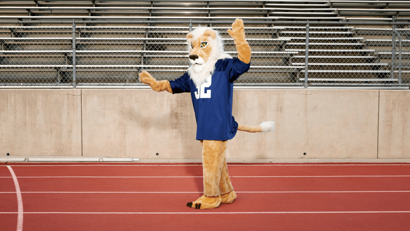 School mascot for car line